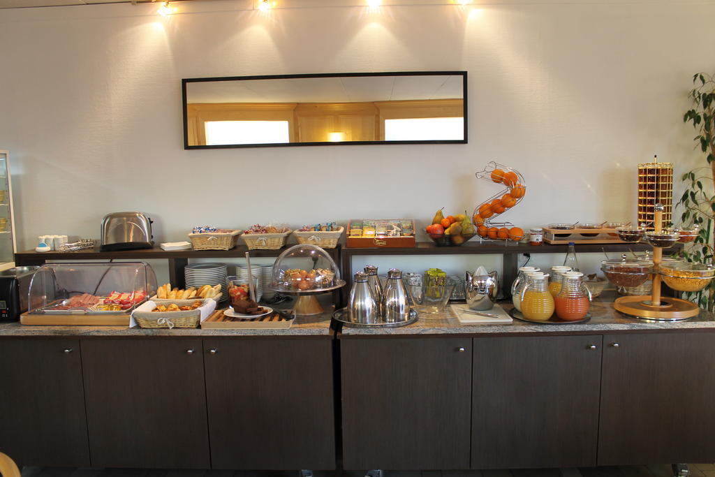 Logis Hotel & Restaurant - Le Relais De Montigny Montigny  Екстериор снимка